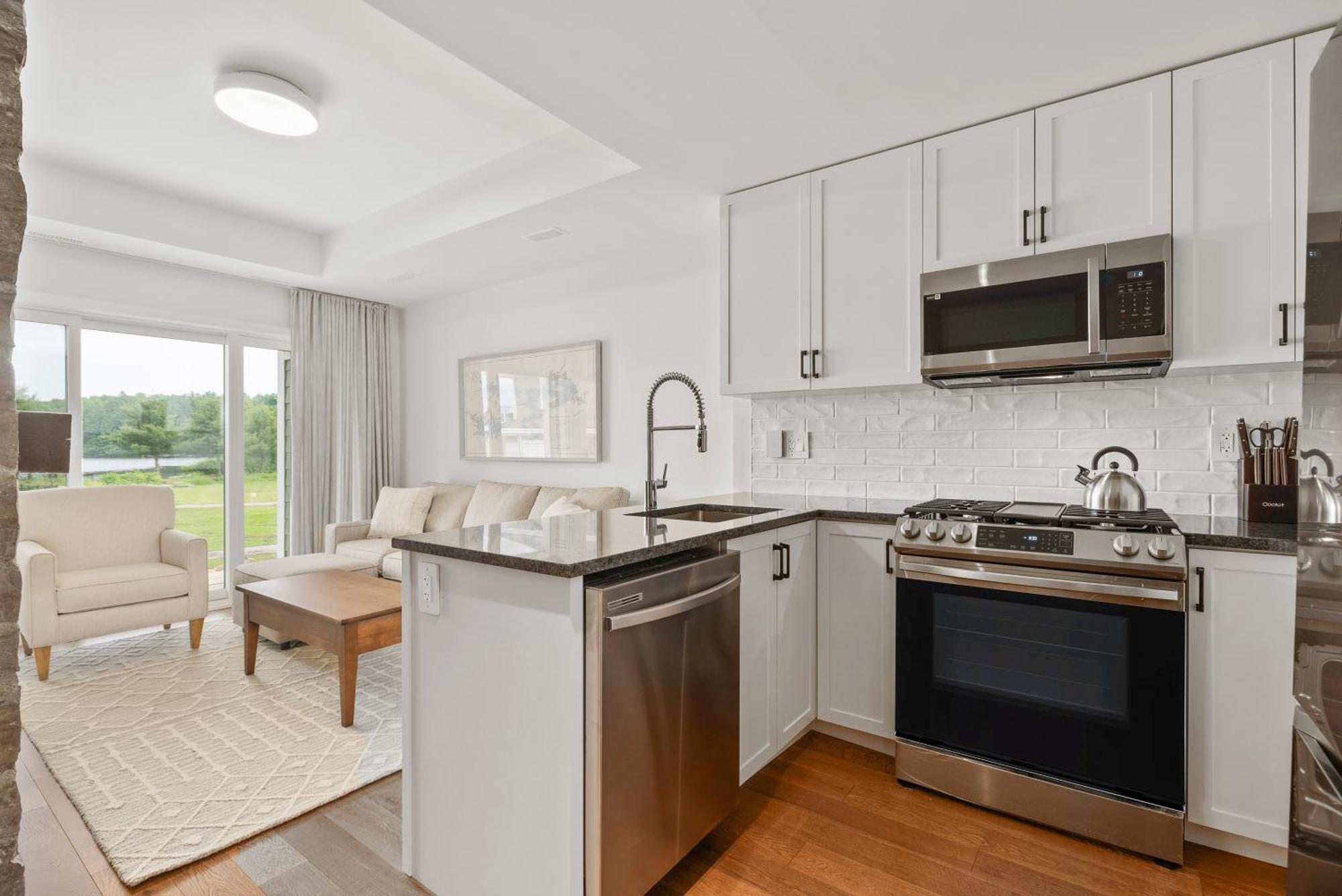 Touchstone Resort Bracebridge Bagian luar foto