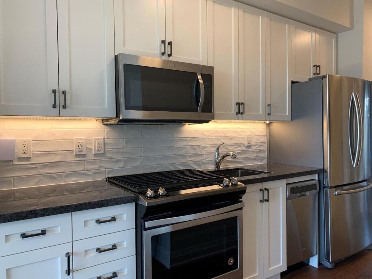 Touchstone Resort Bracebridge Bagian luar foto