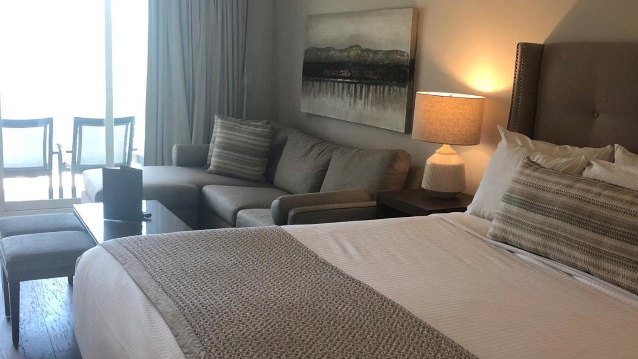 Touchstone Resort Bracebridge Bagian luar foto